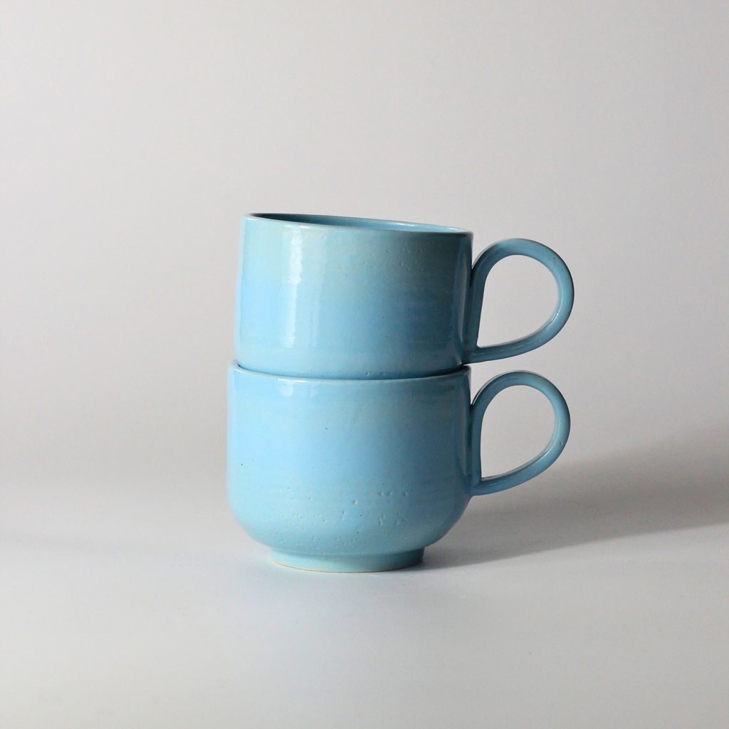 Blå mugg med öra