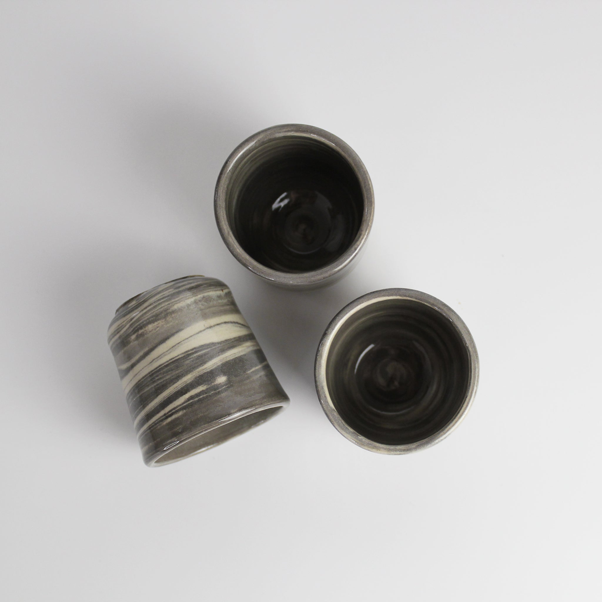 Liten kaffekopp i stengods